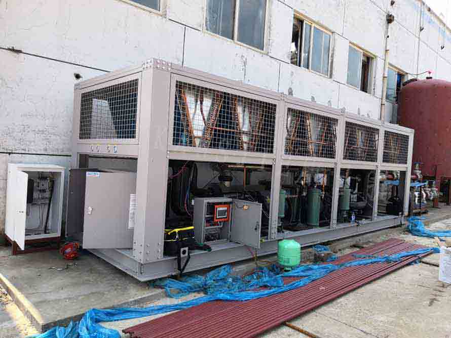 冷油機